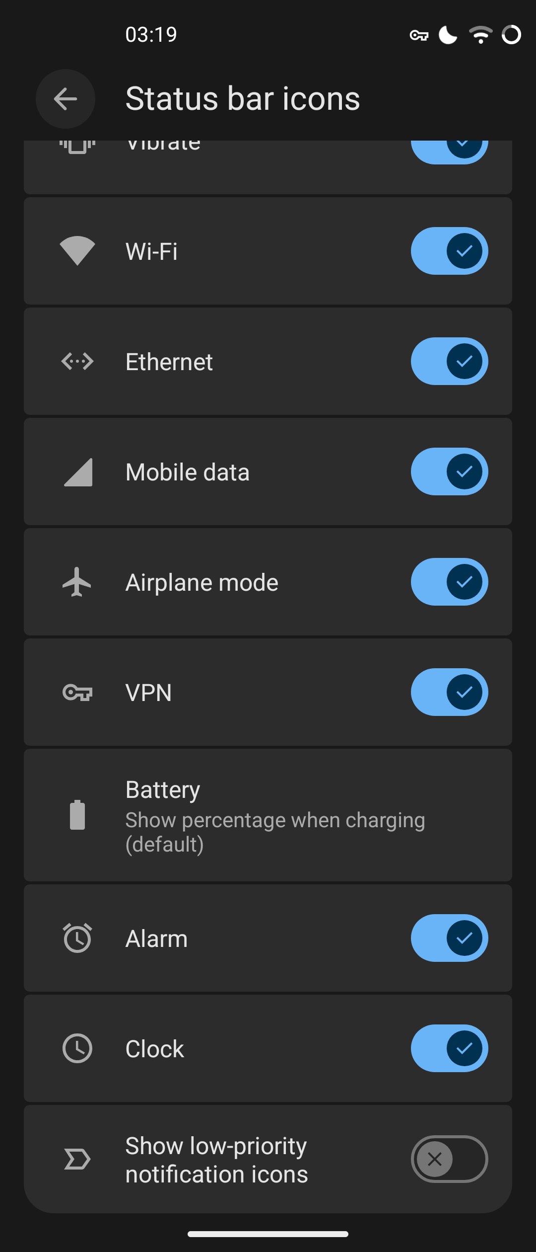 VPN 图标怎么不搞成实心的啊，谷歌你到底在设计什么啊