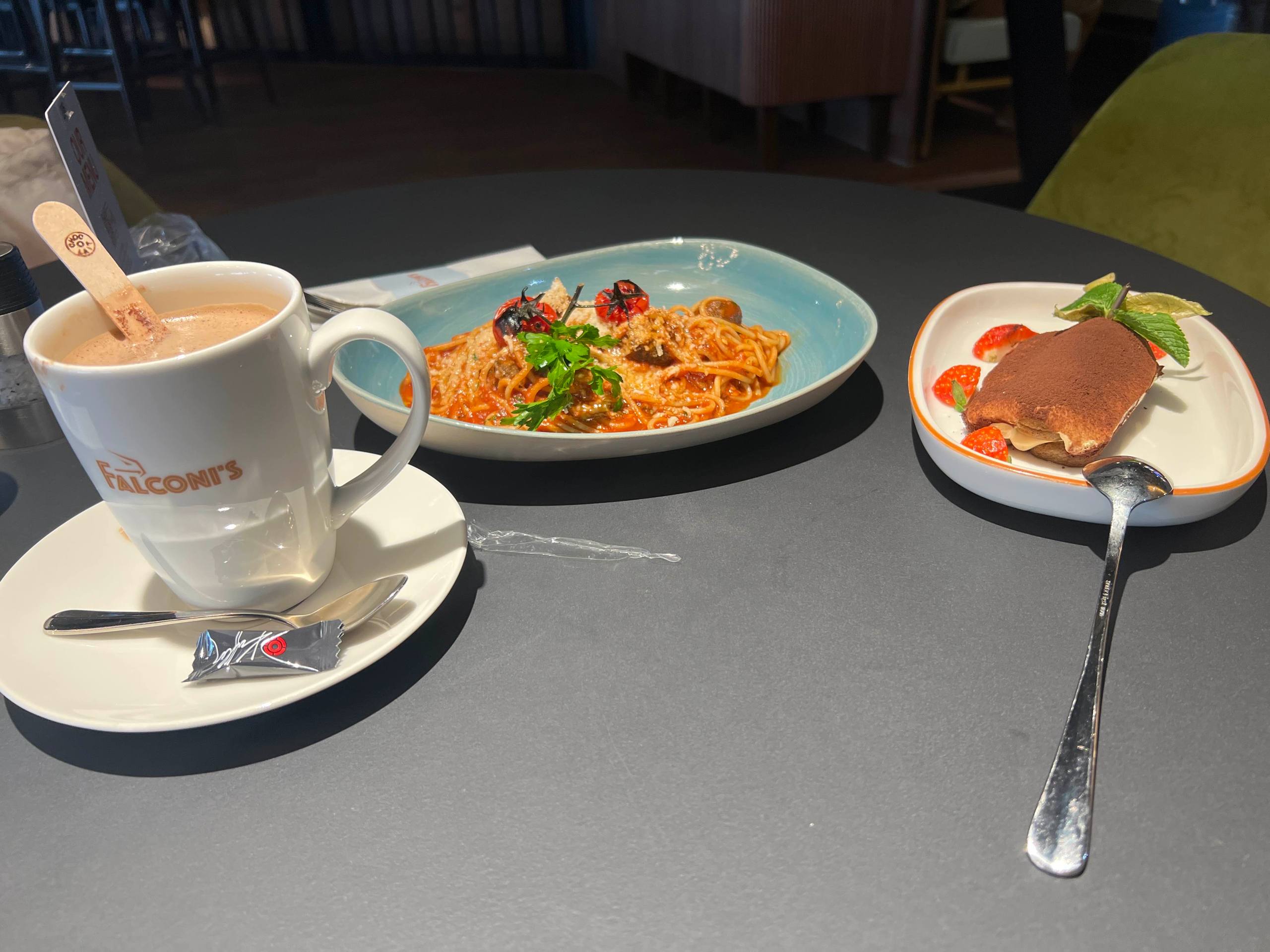 Forwarded from unknown channel:
> 我想吃这三件套